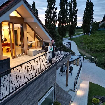 Terasse Jeruzalem Hermanci